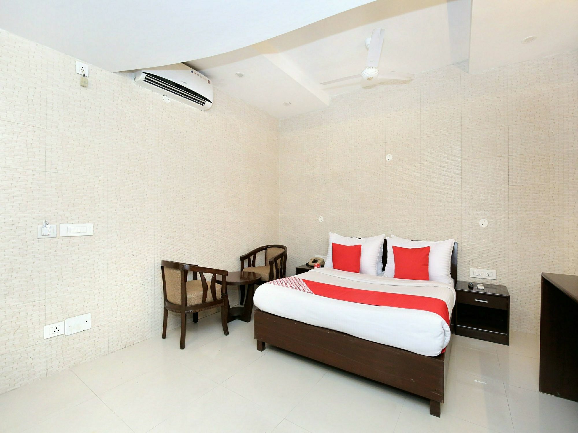 Hotel Oscar Regency Panchkula Dış mekan fotoğraf