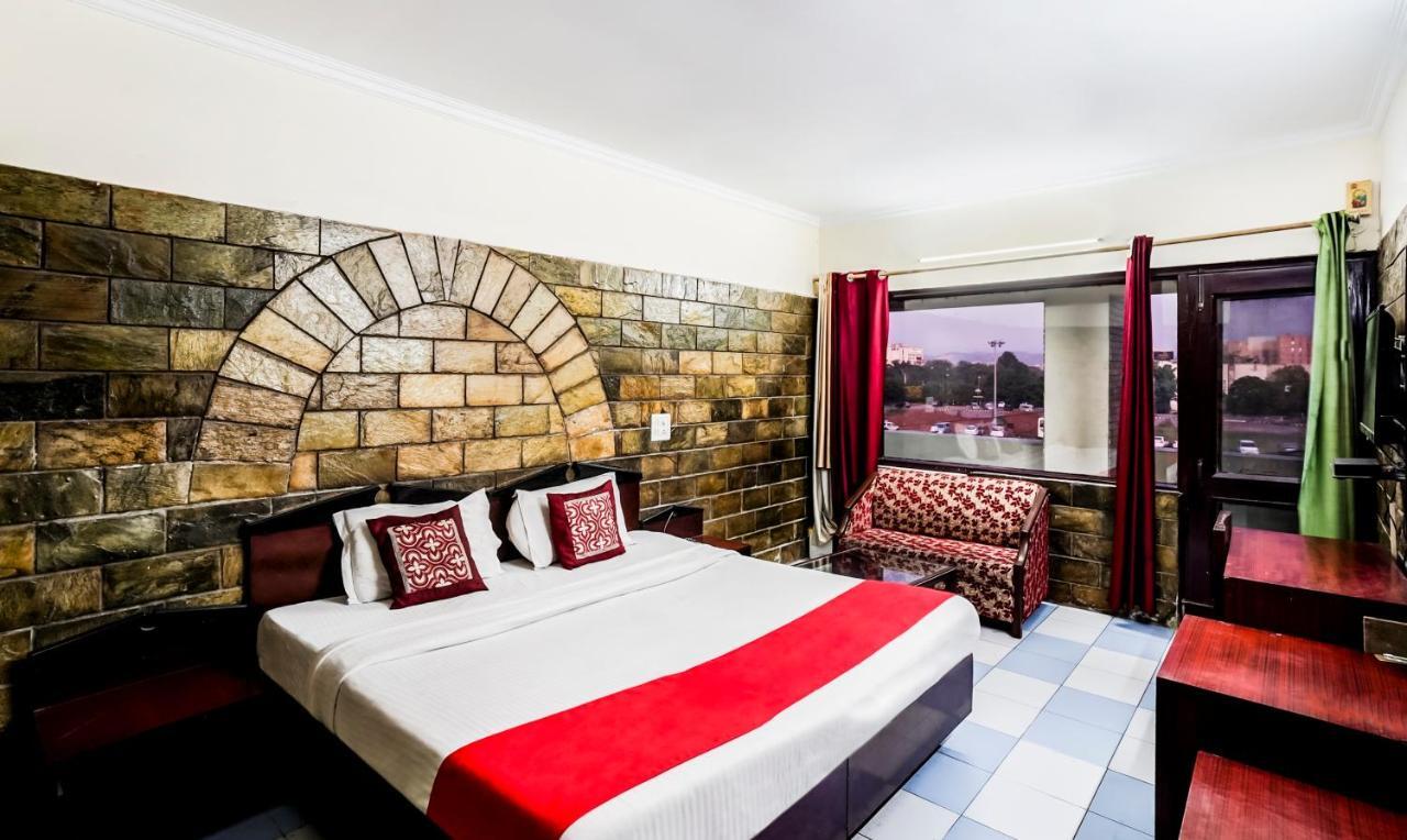 Hotel Oscar Regency Panchkula Dış mekan fotoğraf